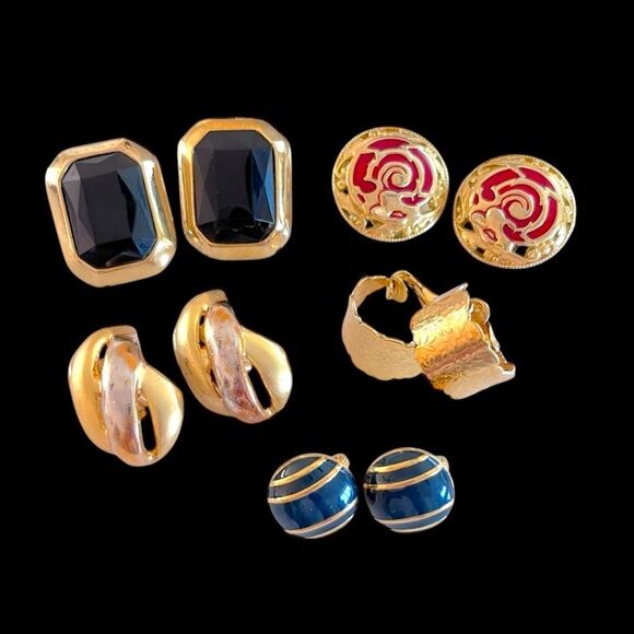 Vintage 90’s Gold Clip On Earrings Lot - Picture 1 of 6